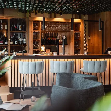 Hotel Mons Wine Passion 4*