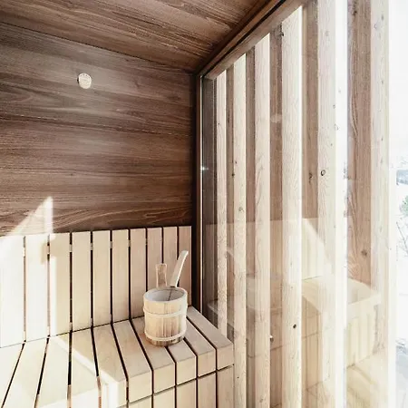 Mons Wine Passion Hotel 4*