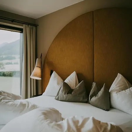 Mons Wine Passion Hotel 4*