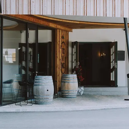 Mons Wine Passion Hotel 4*