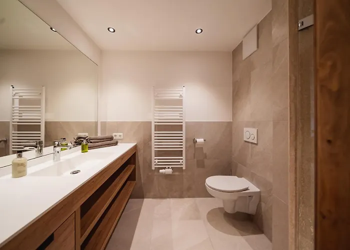 Mons Wine Passion 4*