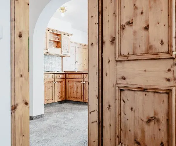 Mons Wine Passion 4*