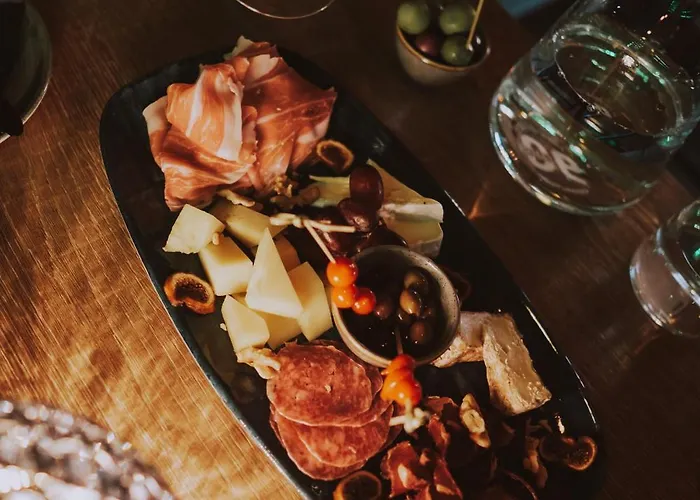 Mons Wine Passion Hotel 4*