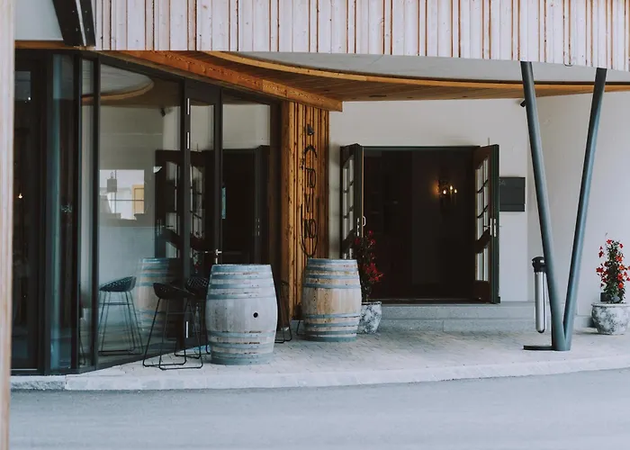 Mons Wine Passion Hotel 4*