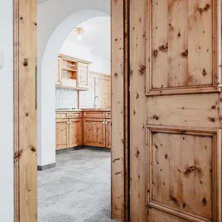 Mons Wine Passion 4*