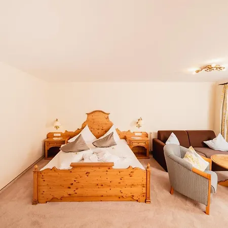 Hotel Garni Moserhof 4*