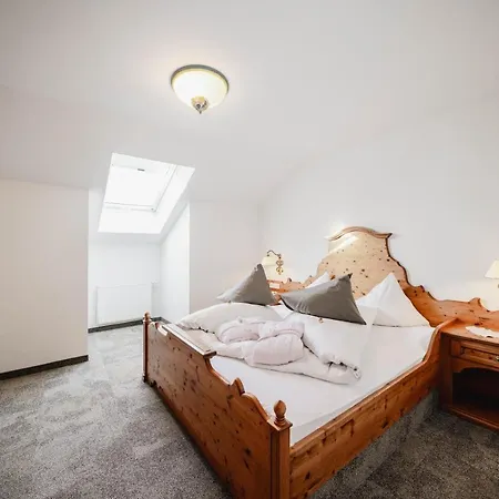 Mons Wine Passion Hotell 4*