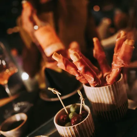 Mons Wine Passion 4*